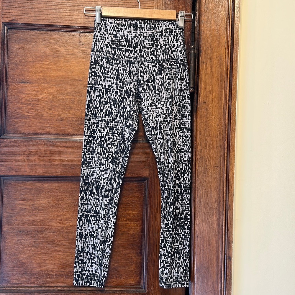 Lululemon align leggings, 23”